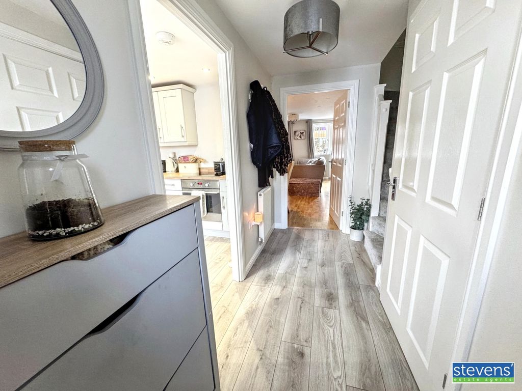 Property photo 2 of 14 Img_7474