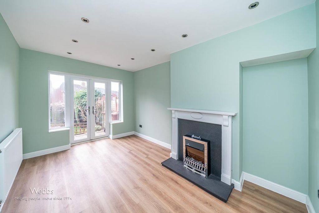Property photo 3 of 27 Â© Webbs Estate Agents Â© (203 Of 224).Jpg