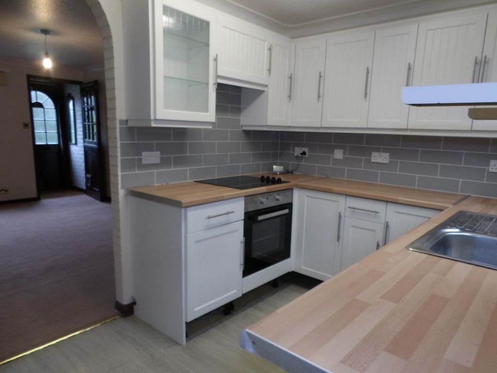 Property photo 3 of 12