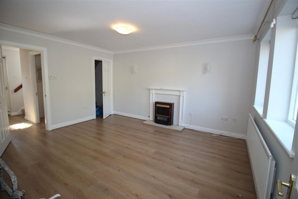 Property photo 2 of 16 Img_2817.Jpg