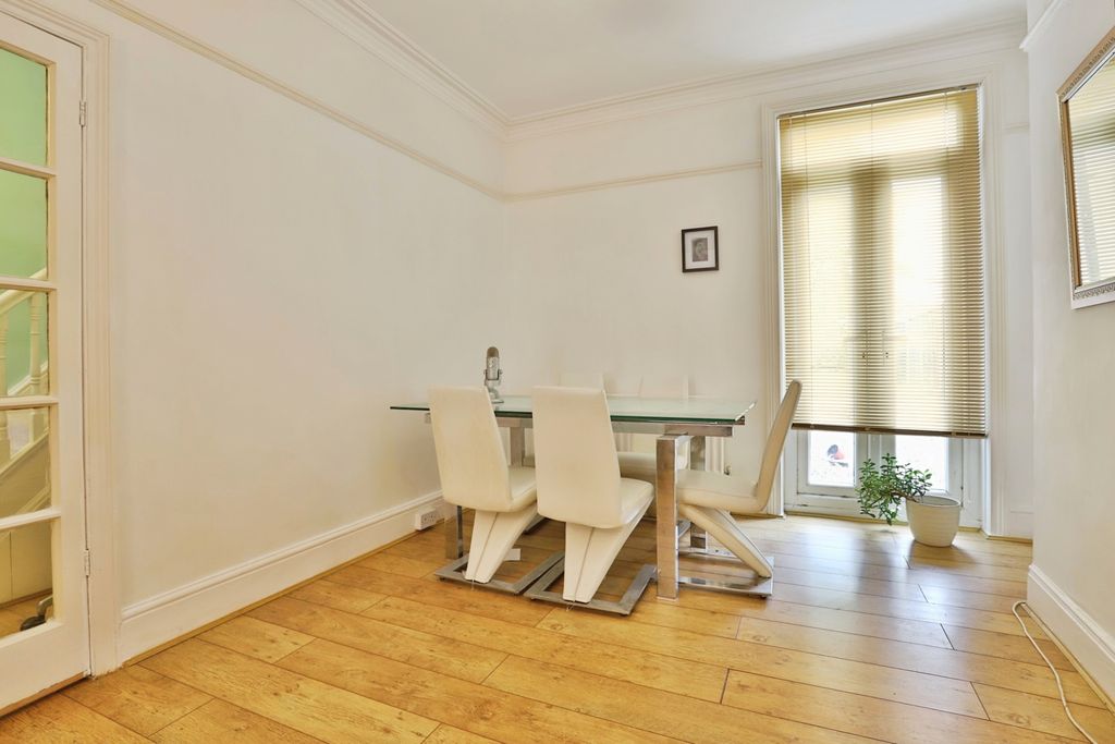 Property photo 3 of 22 Pbox-Img.Jpg