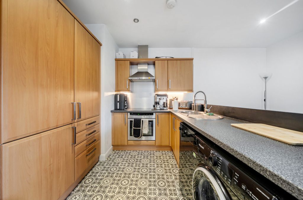 Additional image 4 of 2 bed flat for saleVictoria Mills, Holmfirth HD9