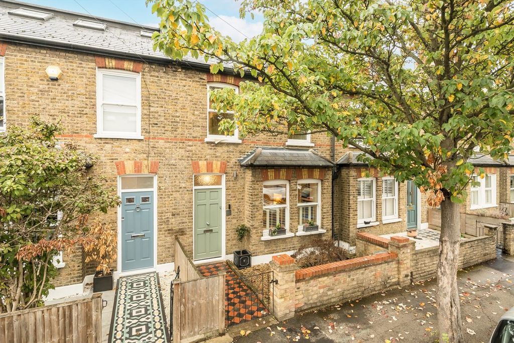Property photo 1 of 8