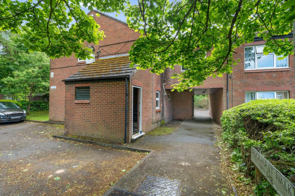 Property photo 1 of 5