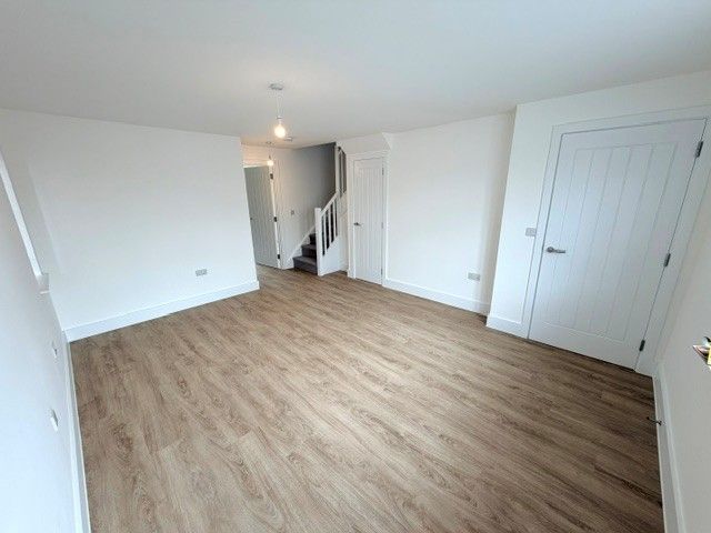 Property photo 2 of 10 Living Room