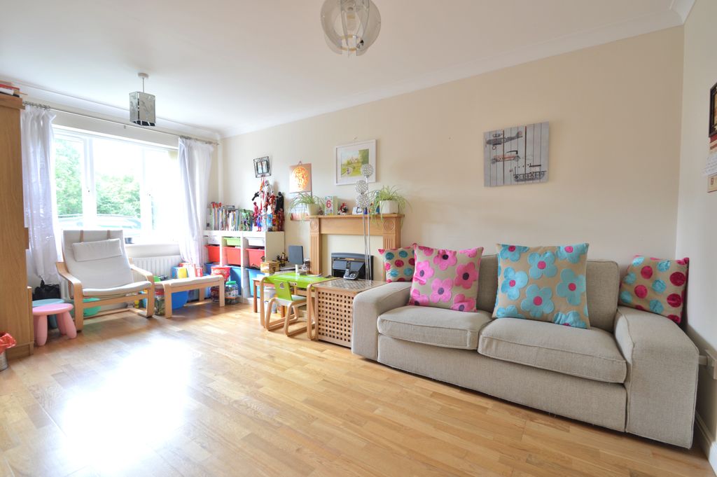 Property photo 2 of 10