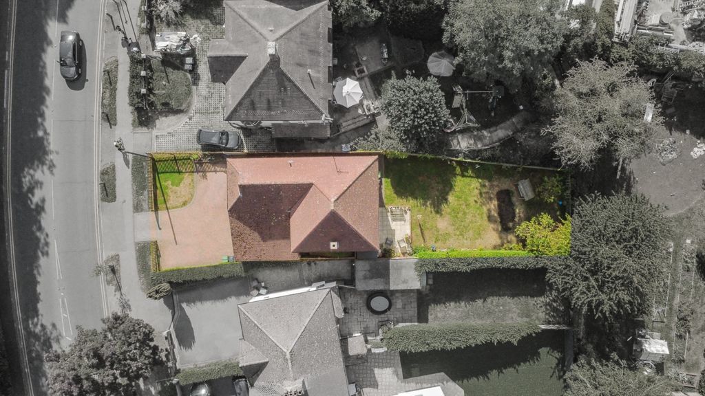 Property photo 2 of 28 5599501