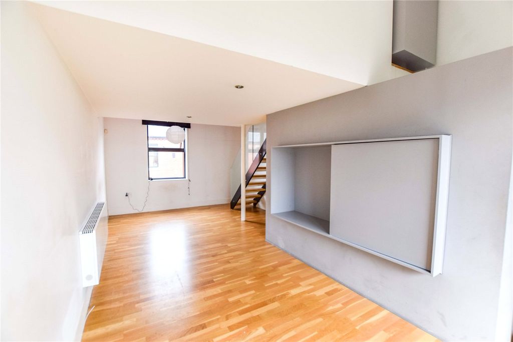 Property photo 2 of 10 Picture No. 06