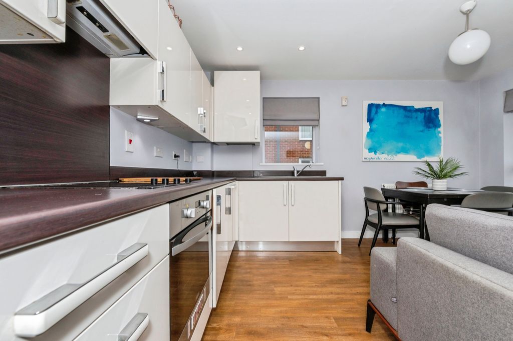 Property photo 3 of 14 Kitchen