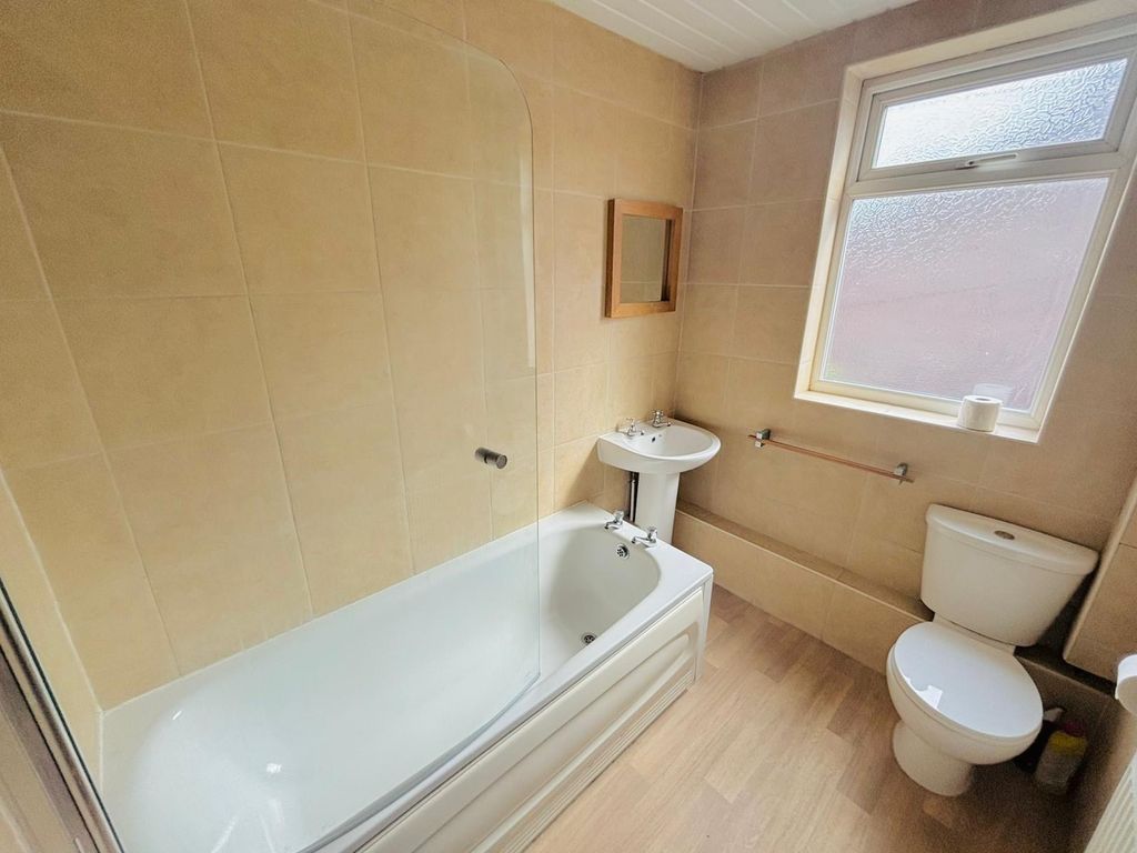 Property photo 3 of 6 Image
