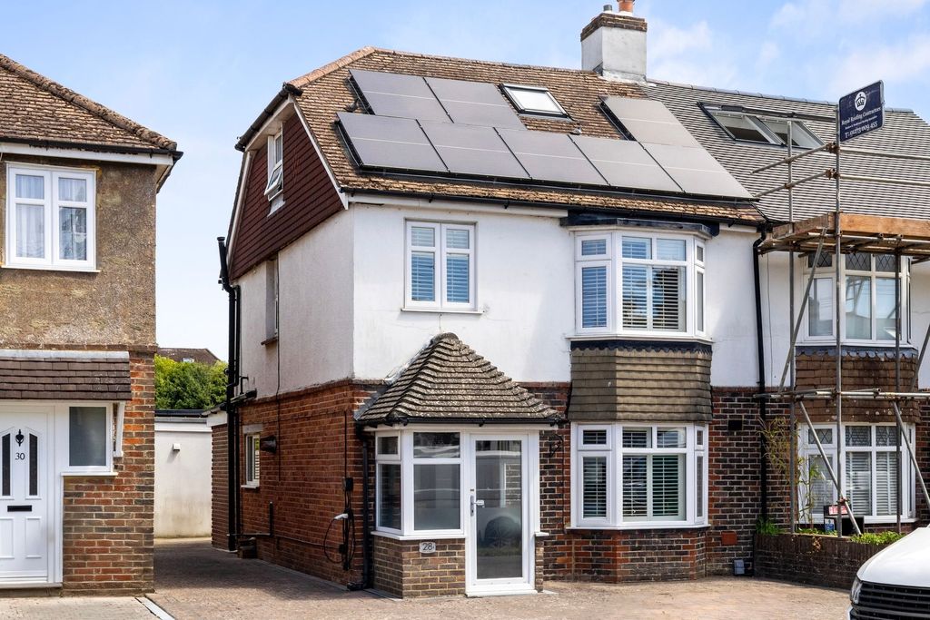 Property photo 1 of 31