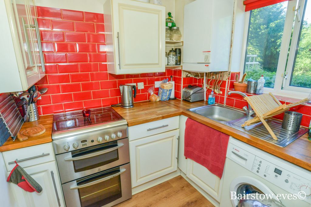 Property photo 2 of 7