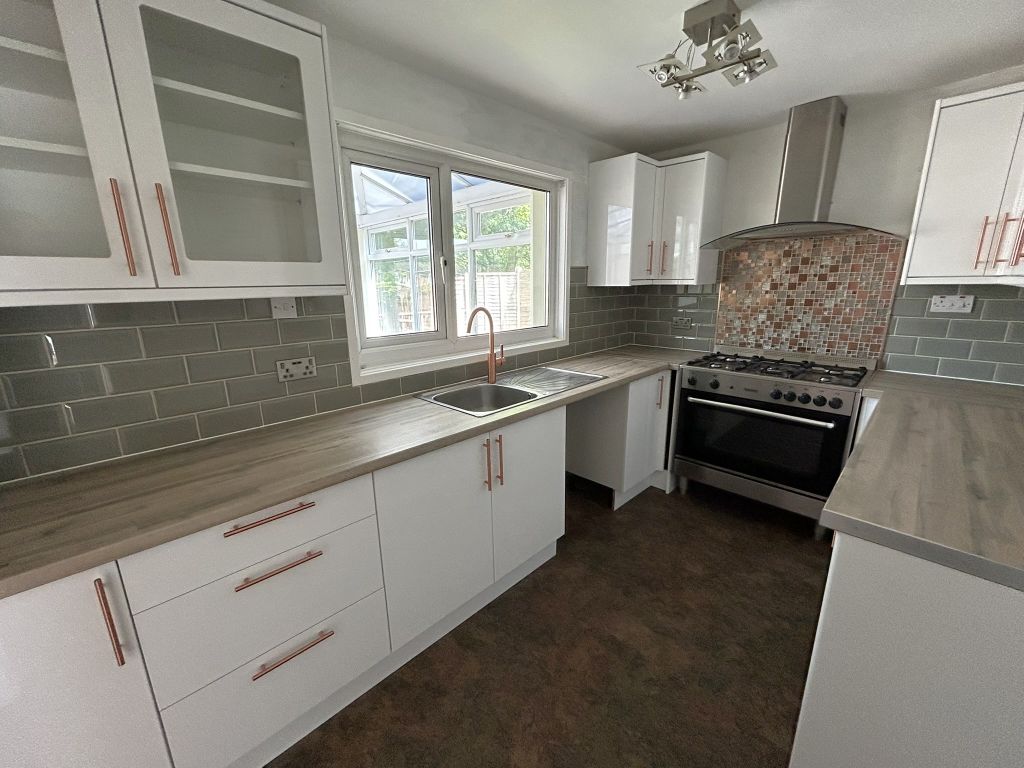 Property photo 3 of 14 Img_4100