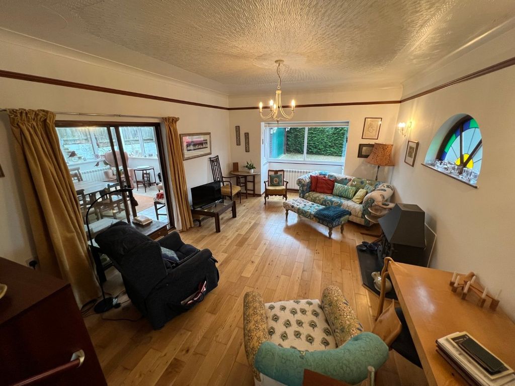 Property photo 3 of 39