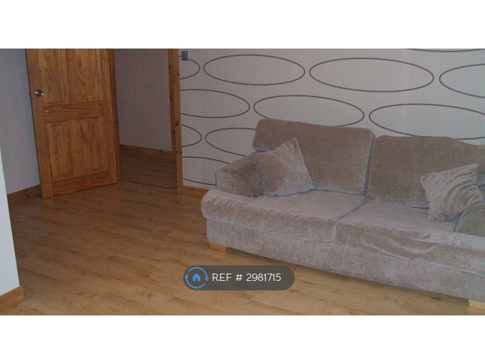 Property photo 2 of 8 Sitting Room