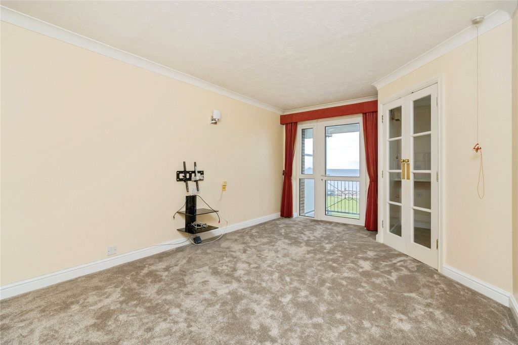 Property photo 3 of 19 Picture No. 13