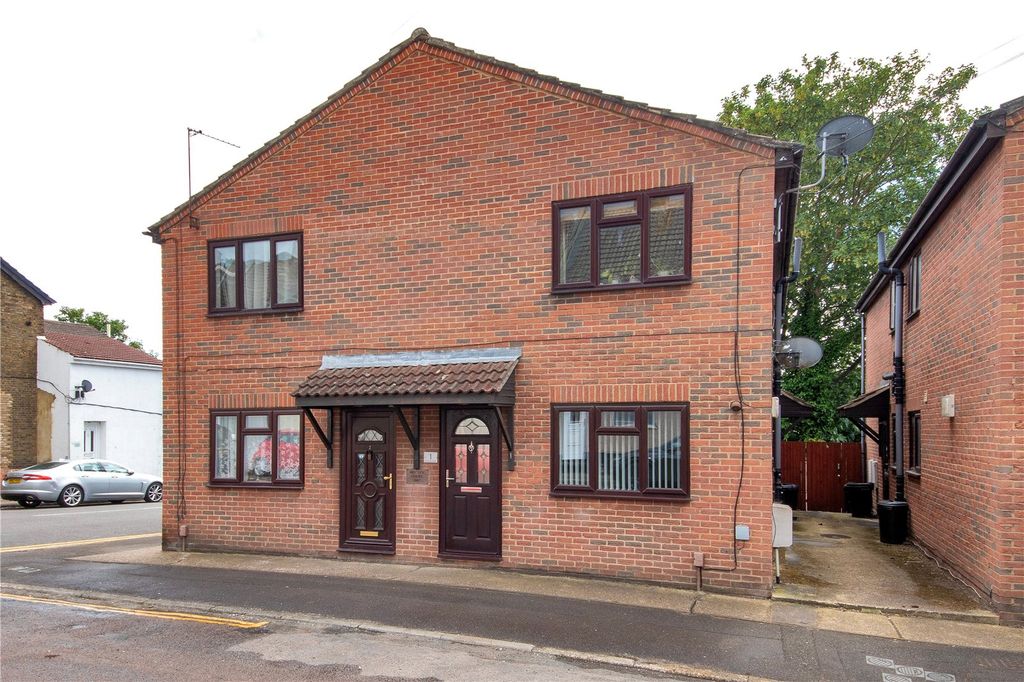 Property photo 2 of 13 Picture No. 02