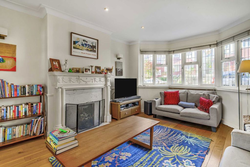 Property photo 3 of 7