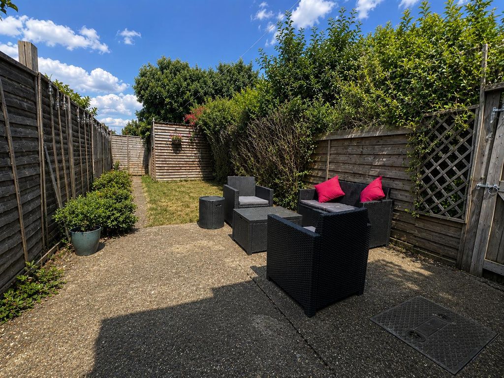 Property photo 2 of 15 Garden