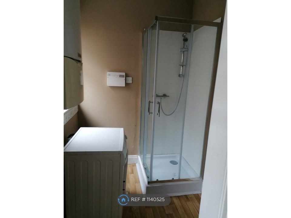 Property photo 1 of 3