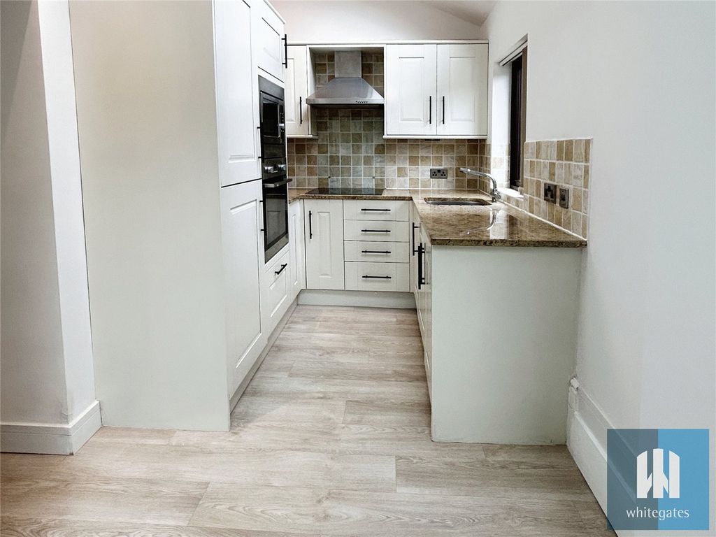 Property photo 2 of 12 Picture No. 16