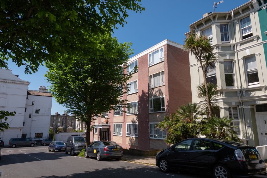 Property photo 2 of 7 3265285