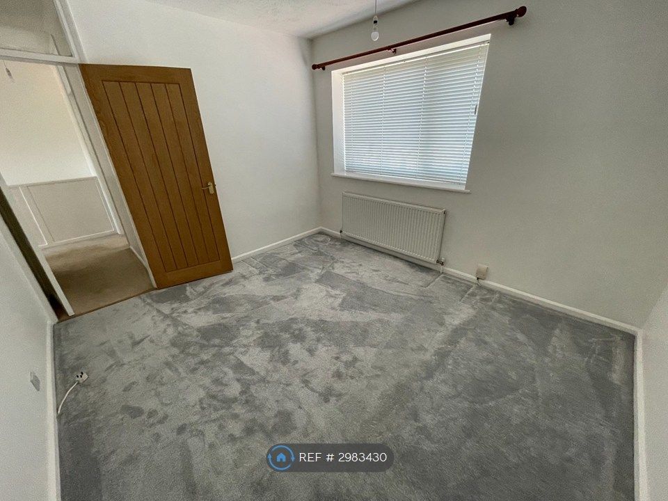 Property photo 2 of 14 Bedroom2