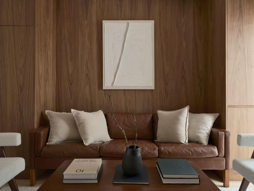 Property photo 1 of 48 Living Room