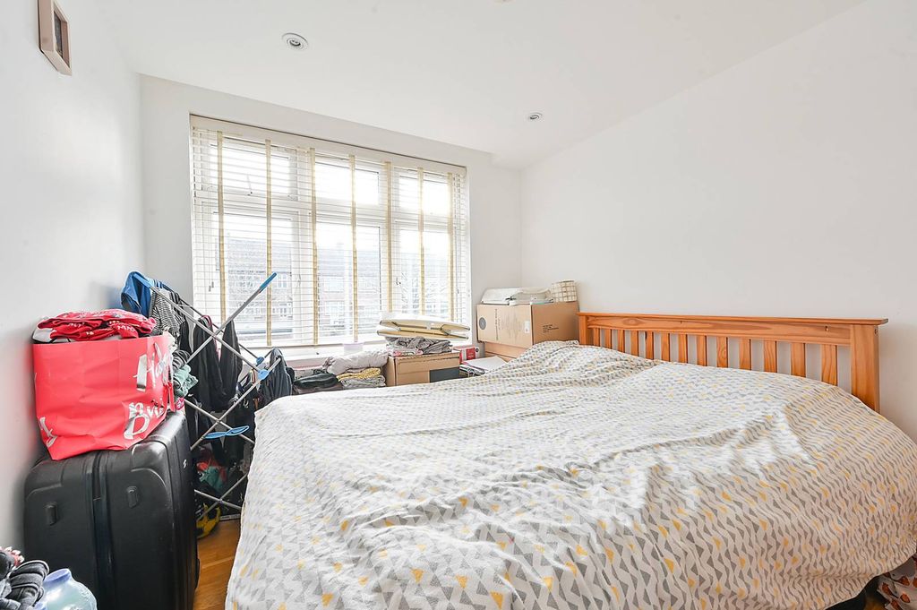 Property photo 3 of 8