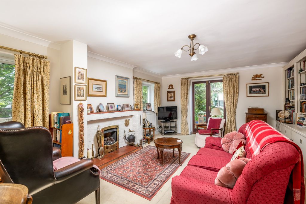 Property photo 3 of 36