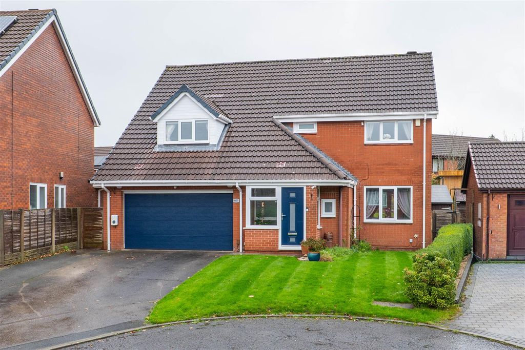 Property photo 1 of 44 Front External