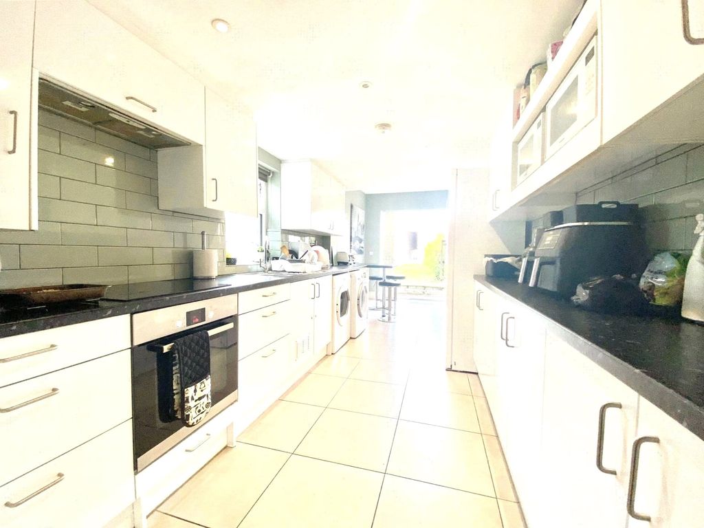 Property photo 2 of 6 Picture No. 04