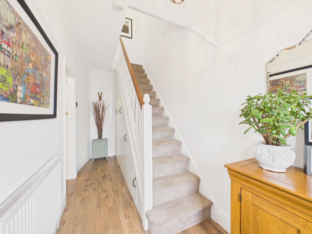 Property photo 2 of 24 5201975