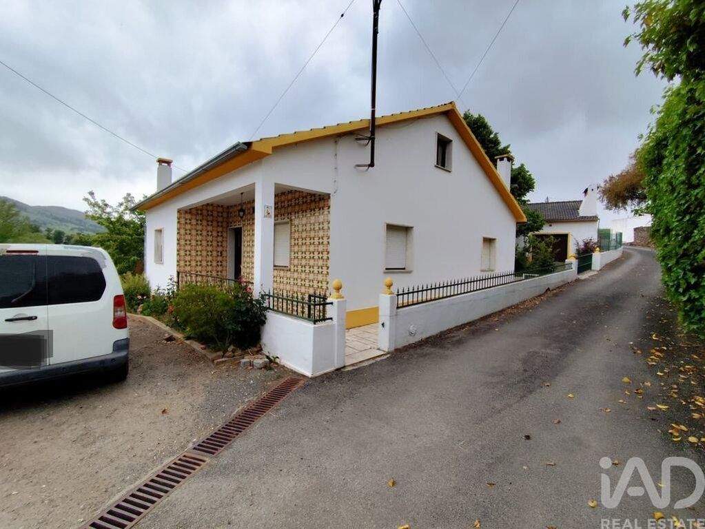 Property photo 2 of 14