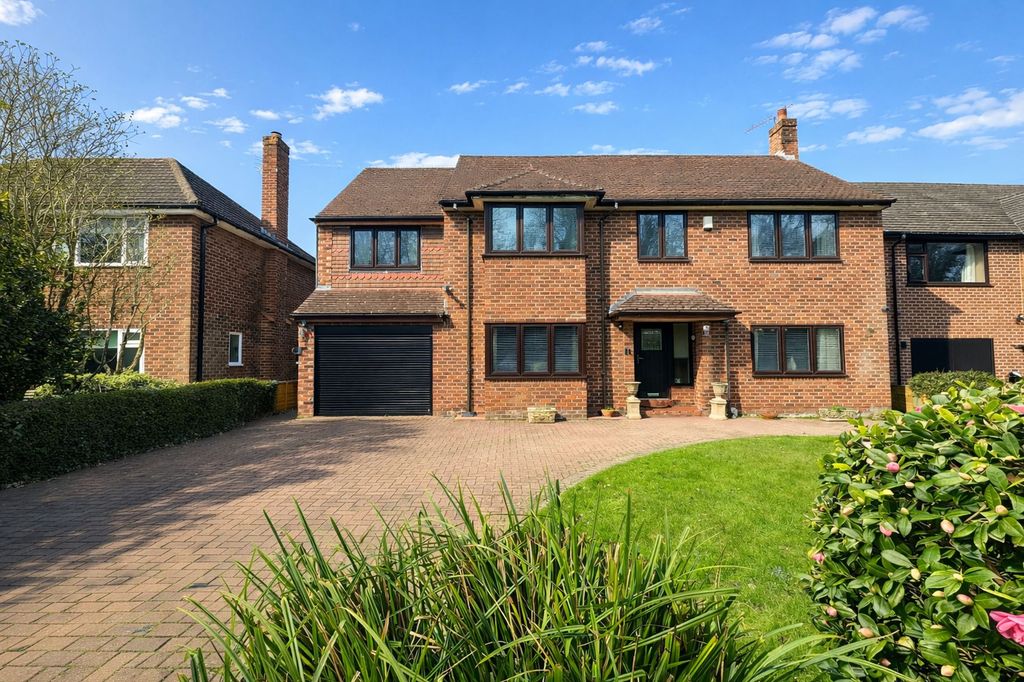 Property photo 1 of 30