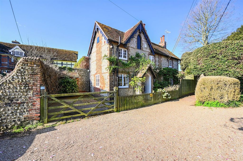 Property photo 2 of 31 Red Oaks Lodge, Henfield, Bn5 (2).Jpg