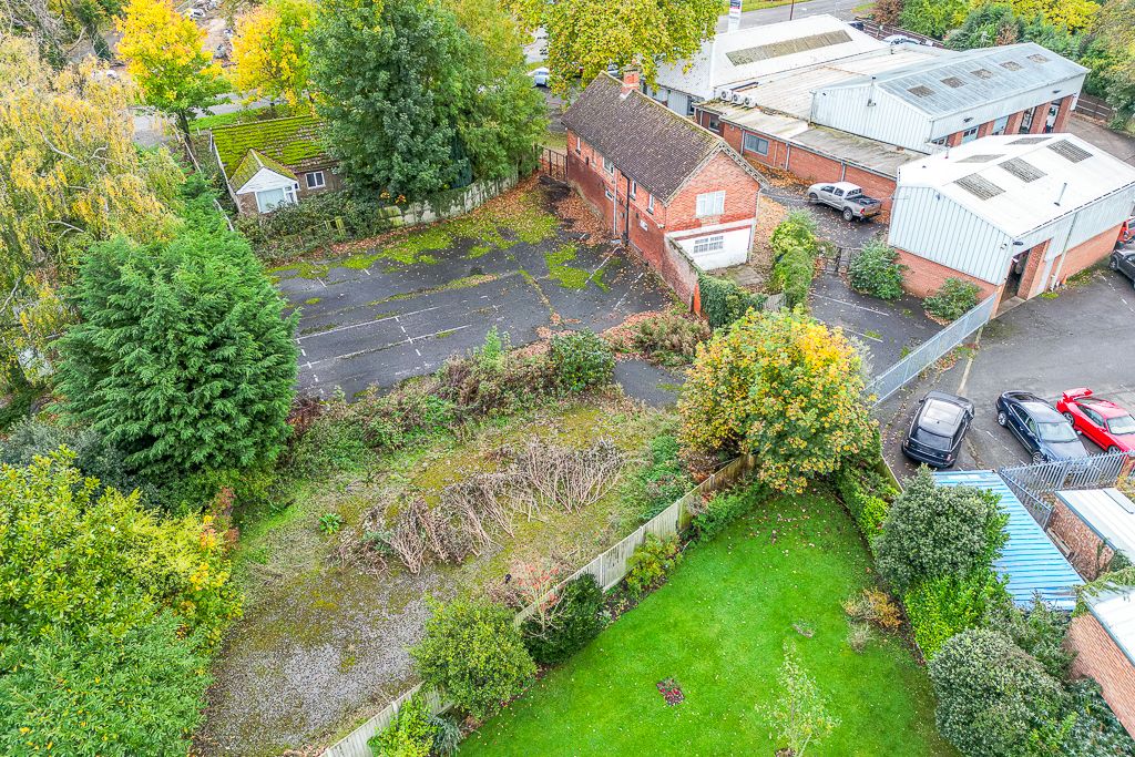 Property photo 3 of 21