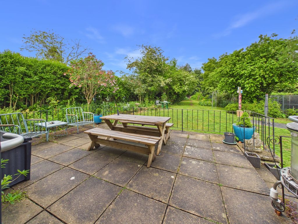 Property photo 3 of 15 3. Cam04922G0-Pr0147-Still012
