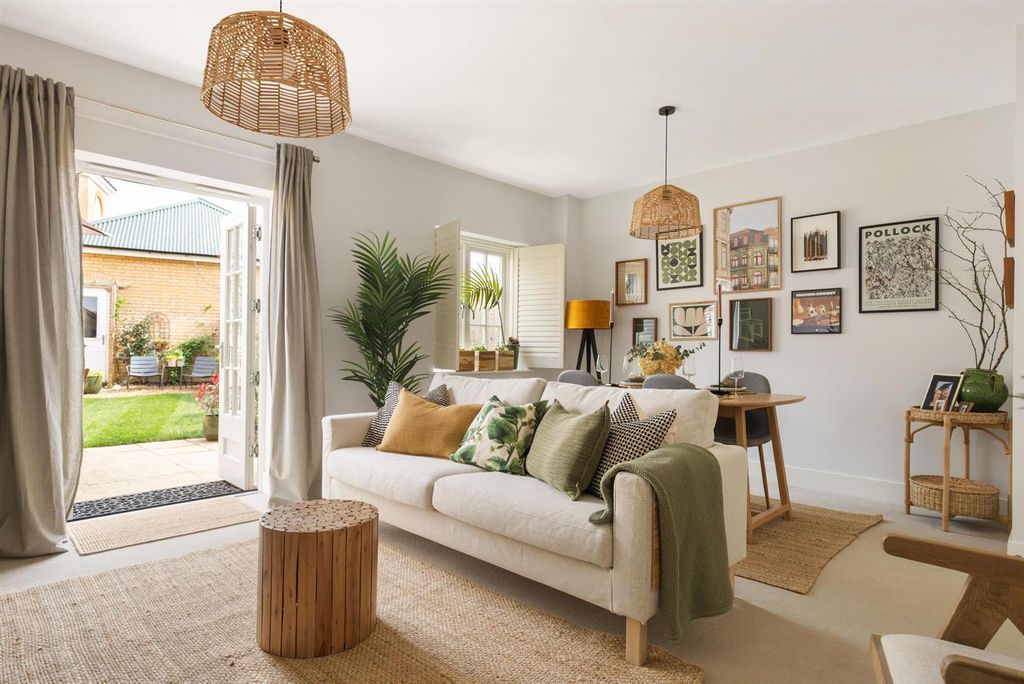 Property photo 2 of 44 010A9524.Jpg