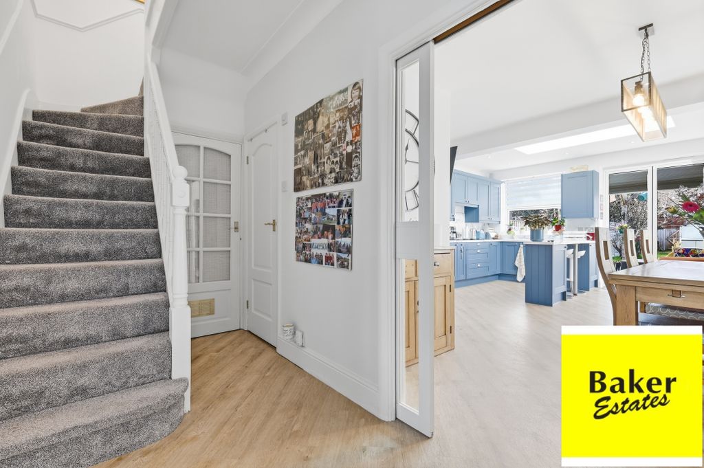 Property photo 2 of 23