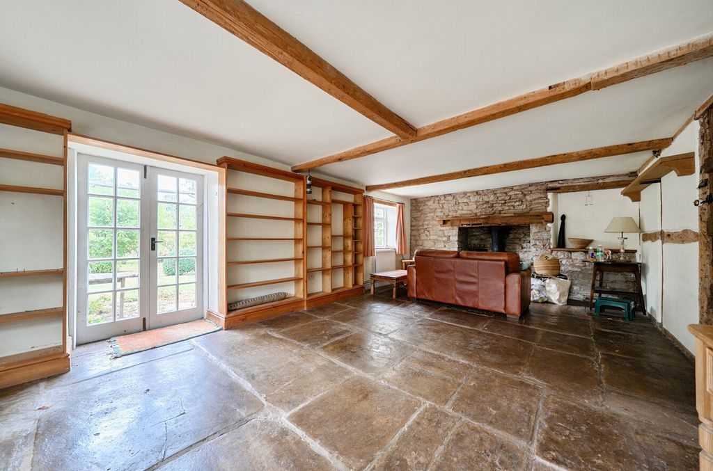 Property photo 3 of 21 Picture No. 48