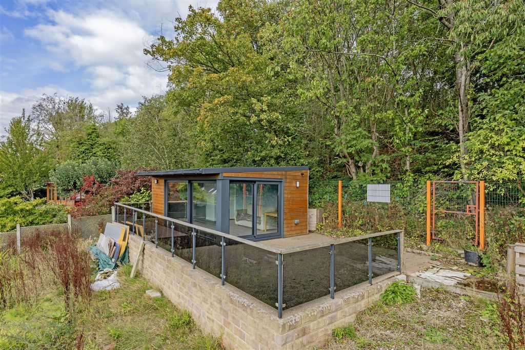 Property photo 3 of 15 External-11.Jpg