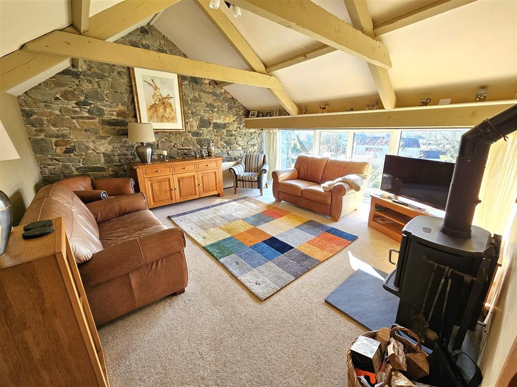 Property photo 3 of 22 Living Room.Jpg