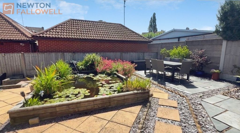 Property photo 2 of 38