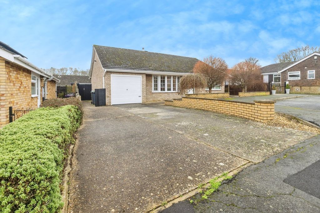 Property photo 1 of 18