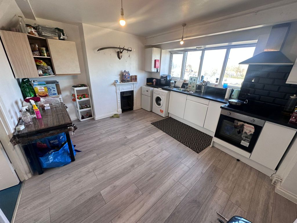 Property photo 3 of 16 Property