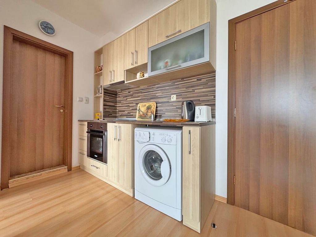 Property photo 3 of 18