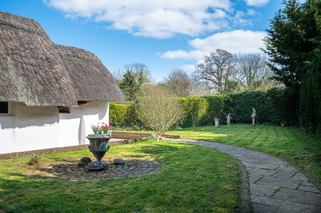 Additional image 24 of 2 bed cottage for saleBishopsland Lane, Dunsden RG4