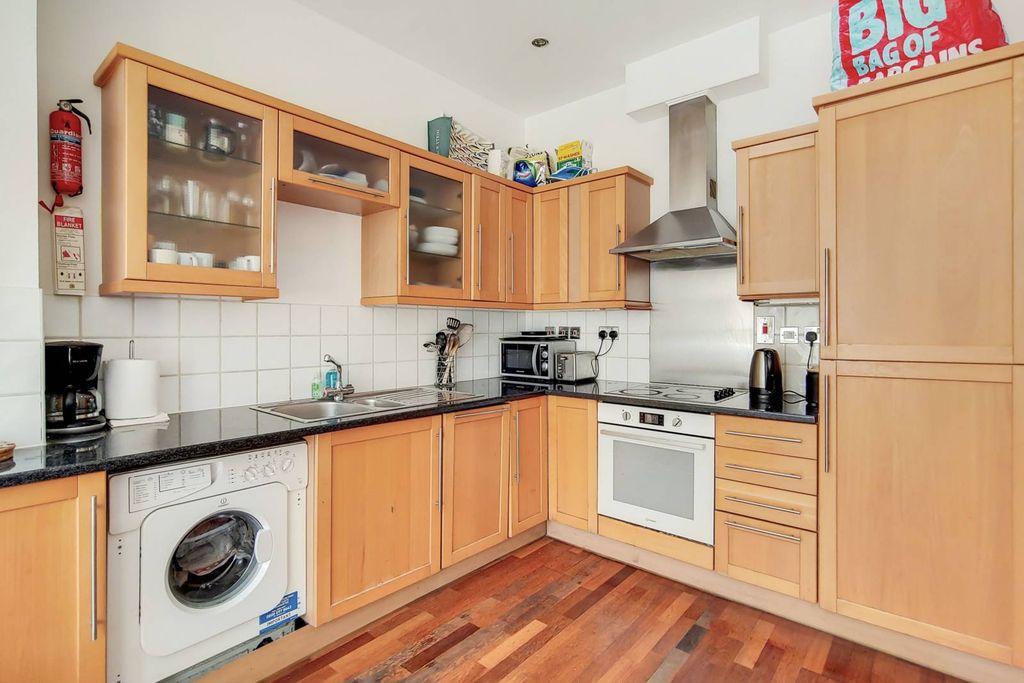 Property photo 3 of 13