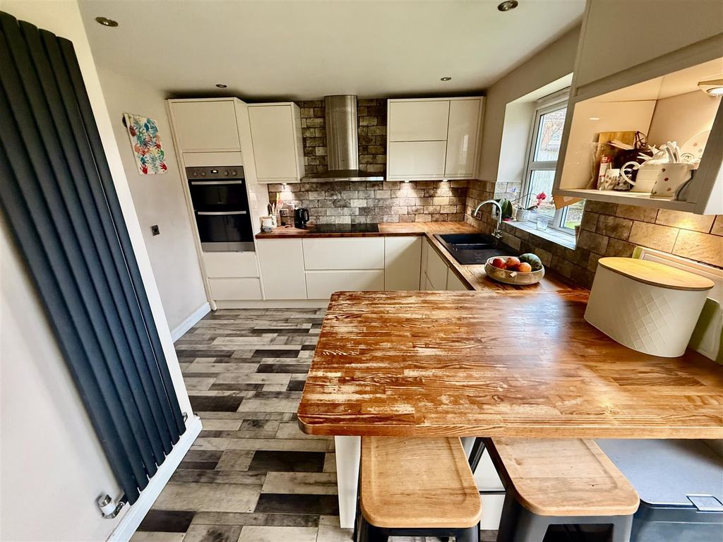 Property photo 2 of 20 Img_2473.Jpg